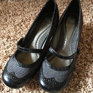 Hot kiss black dress heels